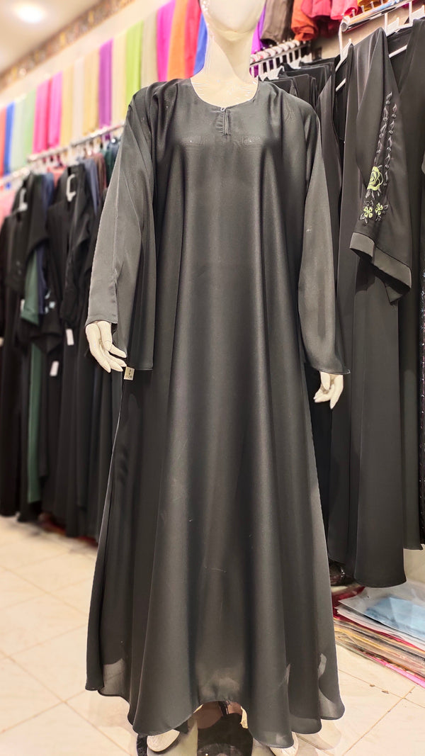 Black Plain Front Close Maxi Abaya